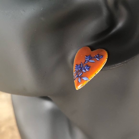 Vintage Enamel Ornate Earrings - Picture 3 of 6